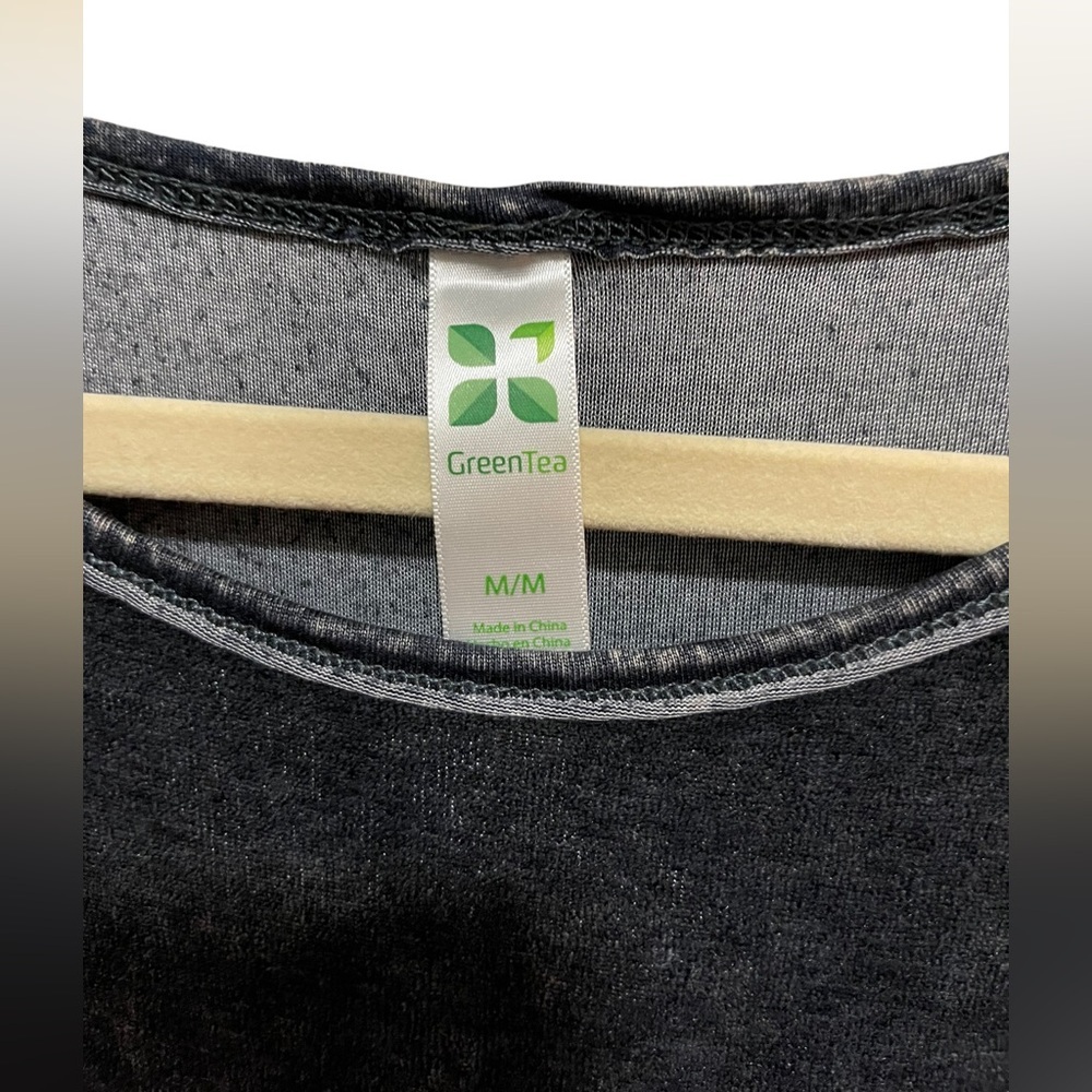 Green tea - grey velvet T-shirt - soft and flowy - size M - Picture 2 of 3